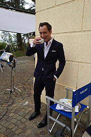 Hollywood-Schnuckel Jude Law ist das neue Gesicht der „The Life RX“- Greg Williams für Lexus
